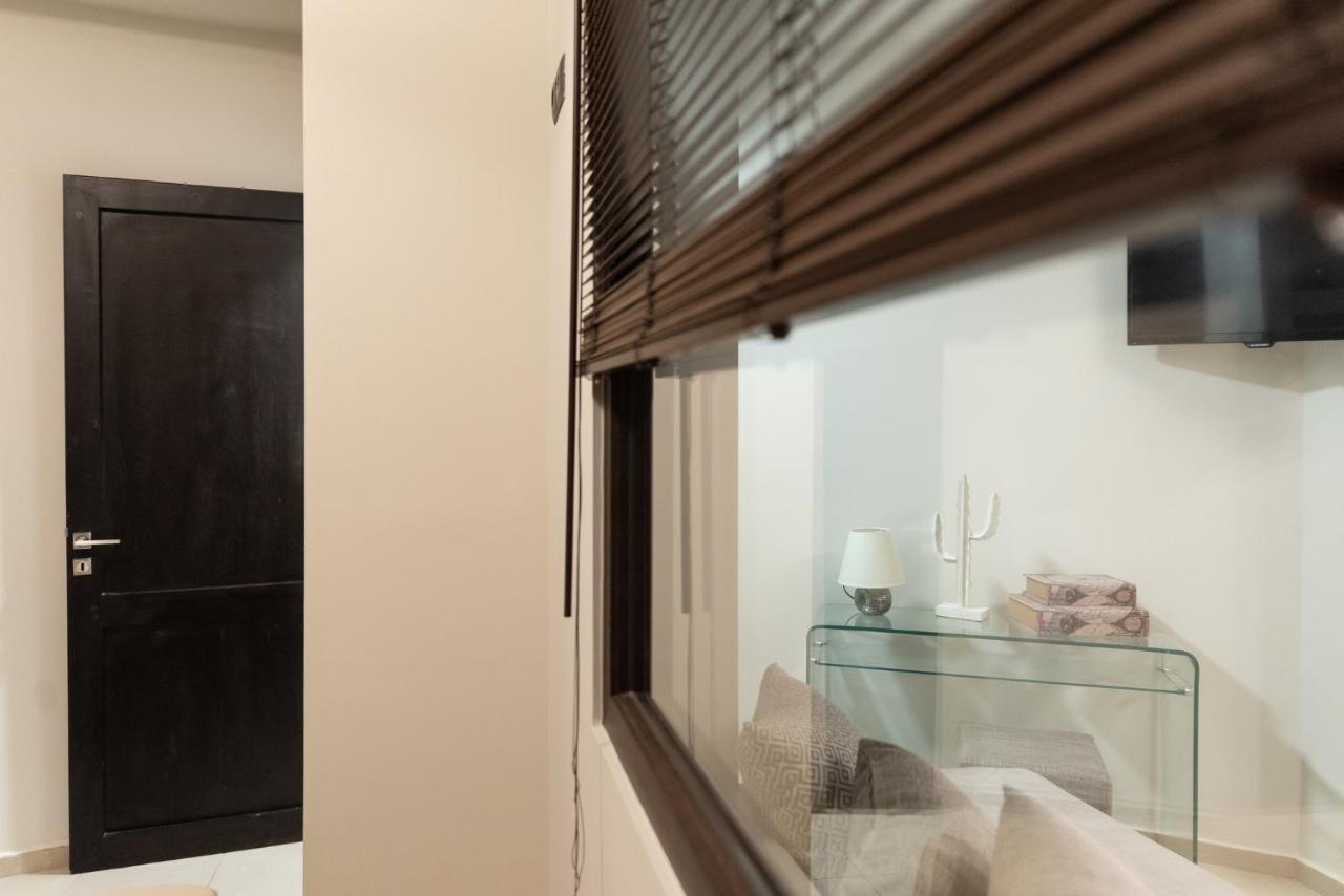 Pasiphae Lux Apartment Downtown Heraklion Exterior foto